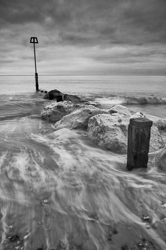 Mudeford Groyne, Mono